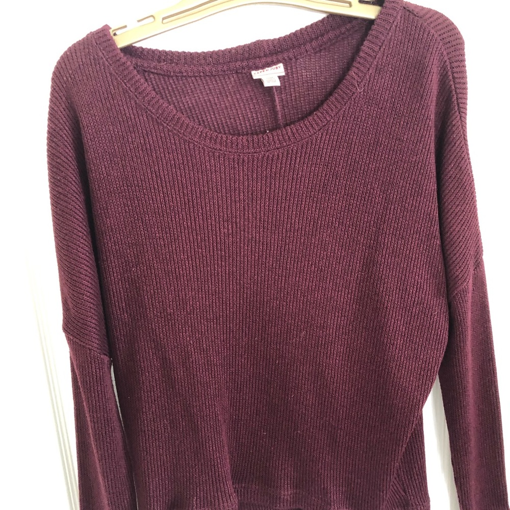 Maroon sweater
